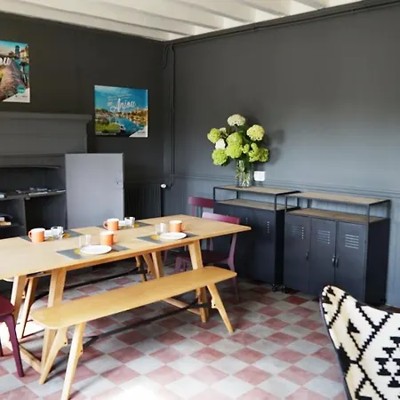 Mara Riviere Yvon * La Jaille-Yvon