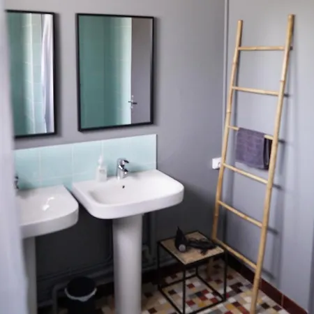 Mara Riviere Yvon La Jaille-Yvon