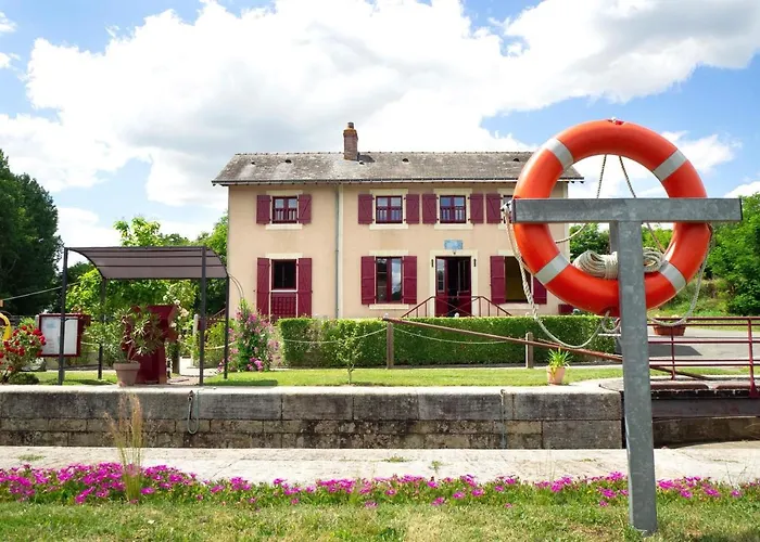 Mara Riviere Yvon 라젤르이본